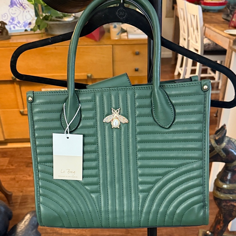 Green Quilted Tote with Gold Bee Accent